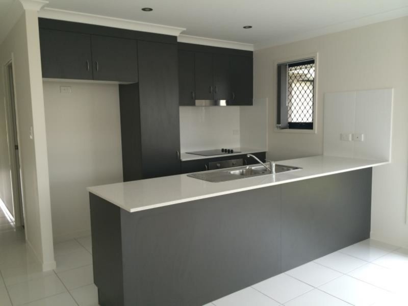 2 Oregon Street, Parkhurst QLD 4702